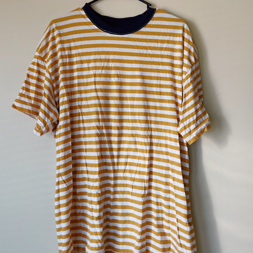Urban Outfitters Men's Yellow Striped Tee